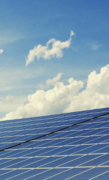 Conception et installation d’un système solaire photovoltaïque au Ministère de l’Économie et des Finance